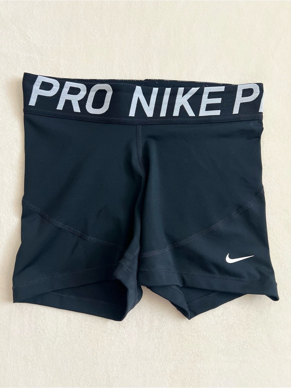 Nike Pro Women’s Black Biker Shorts Size Small